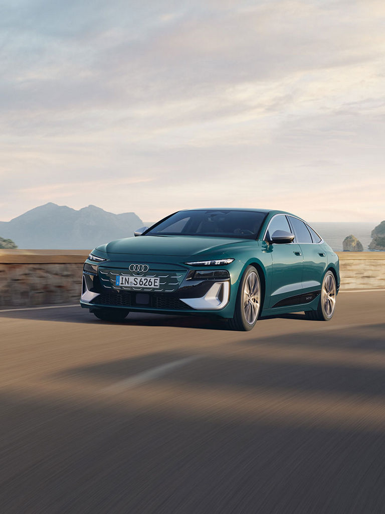 Vue avant dynamique Audi S6 Sportback e-tron