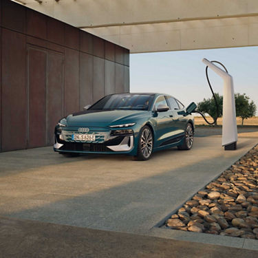 Audi S6 Sportback e-tron en train de recharger