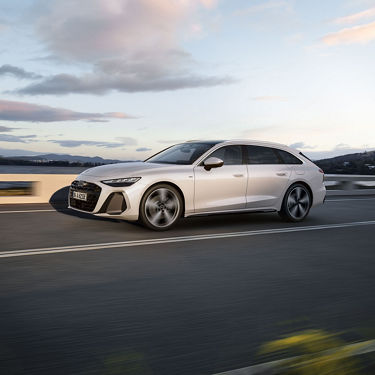 Audi A6 Avant e-hybrid Dynamische Seitenansicht