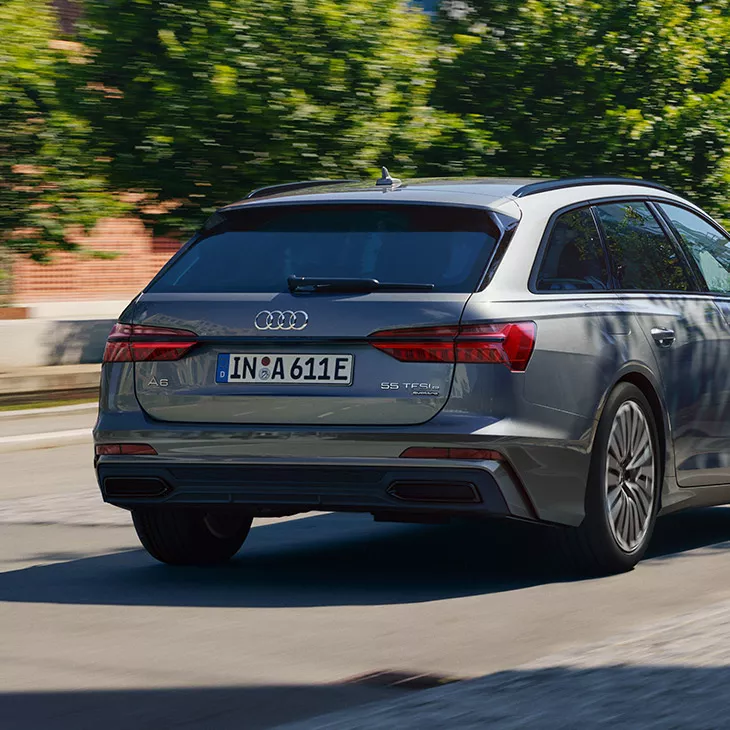 Vista trasera del Audi A6 Avant TFSIe