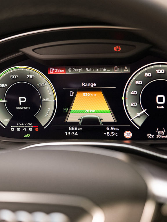 Display Audi A6 Sedan TFSI e