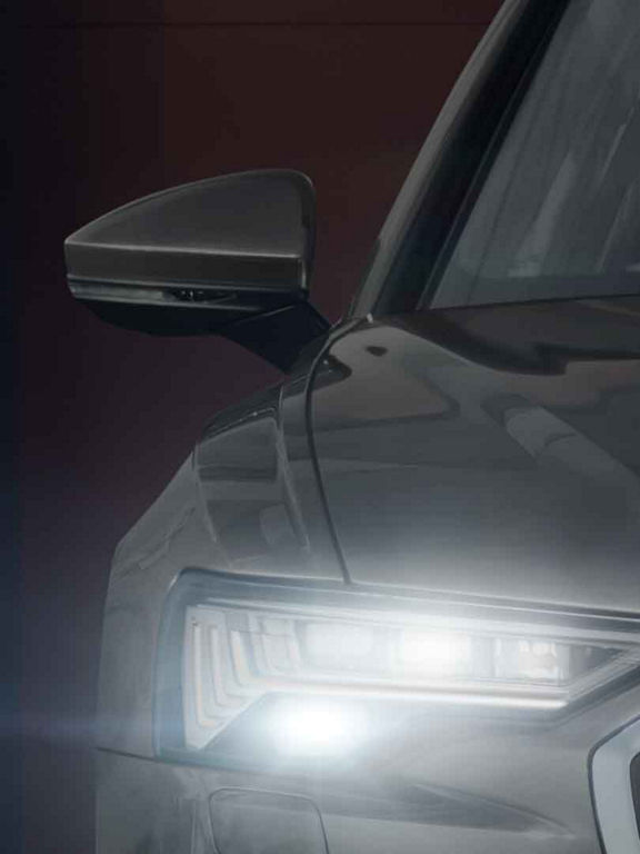 High beam Audi A6 Sedan