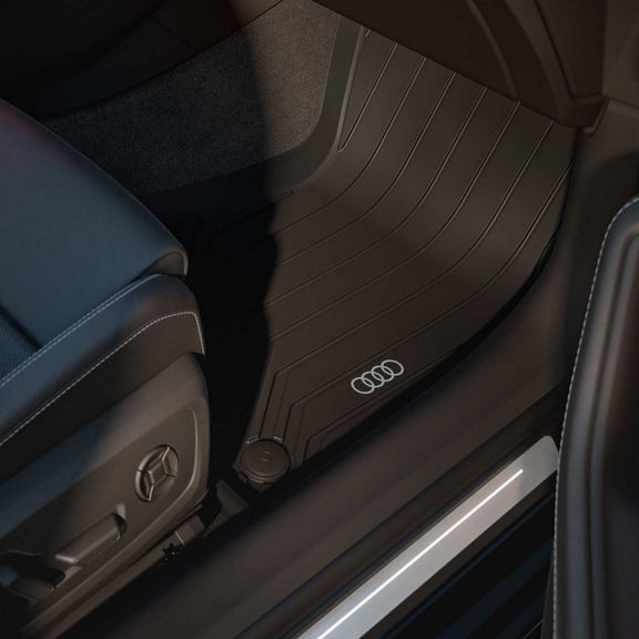 Tapis de sol Audi A6 Berline avec les anneaux Audi