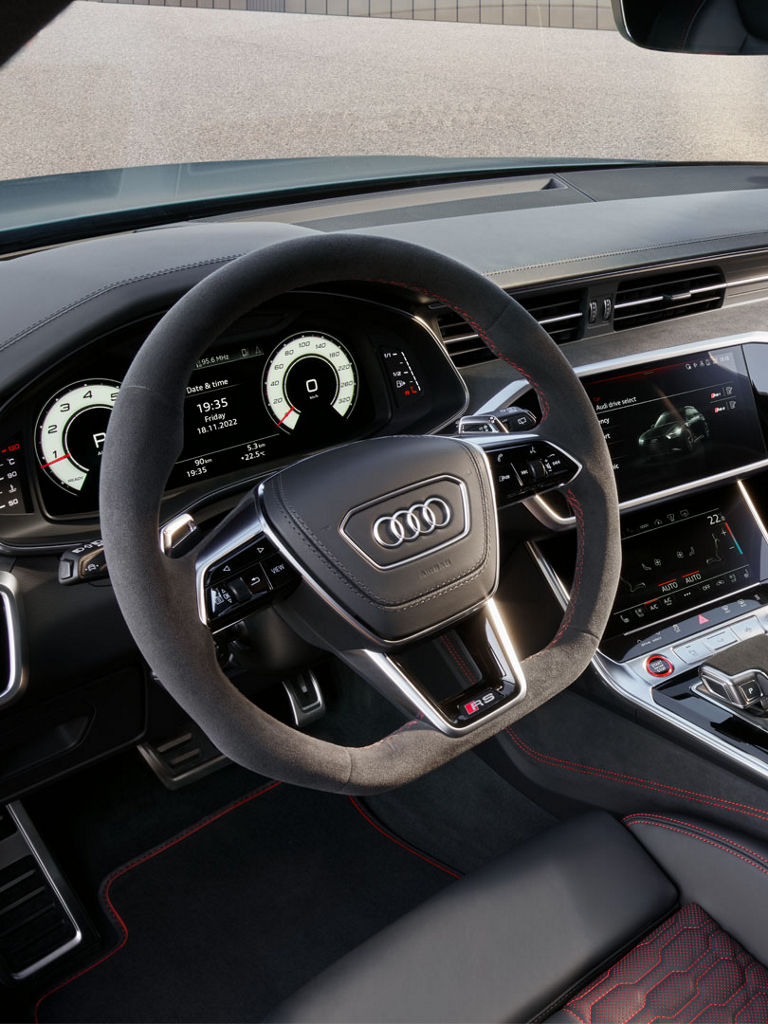 Audi RS 6 Avant performance virtual cockpit view