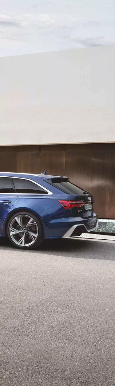 Side view Audi RS 6 Avant