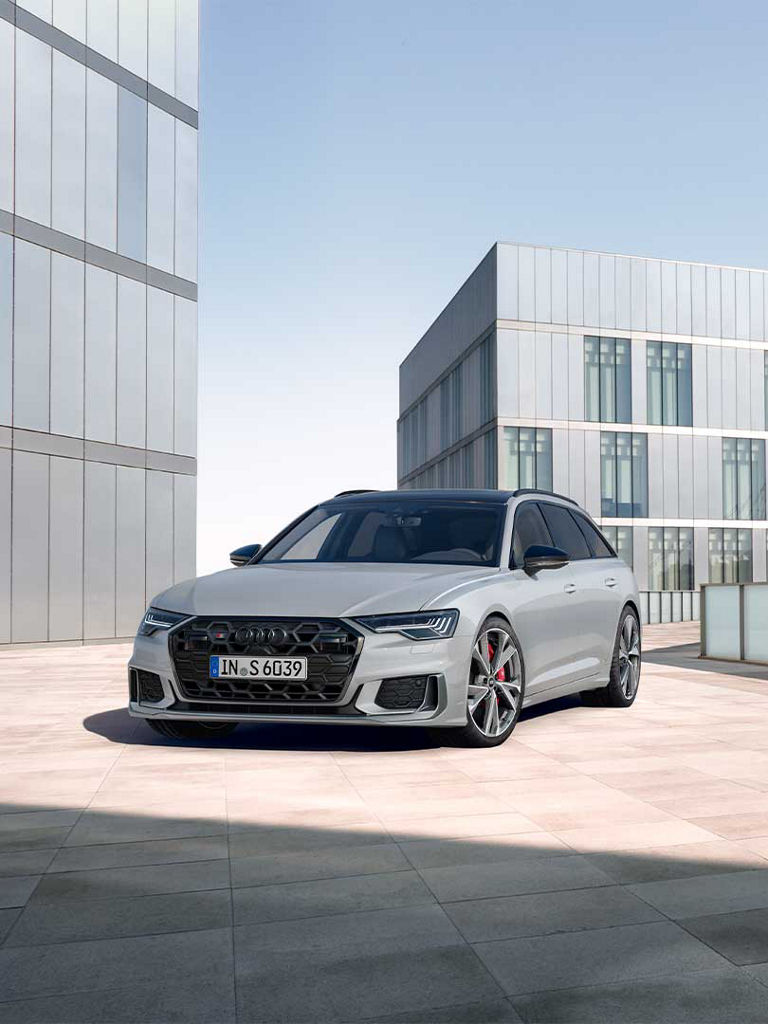 Audi S6 Avant front view