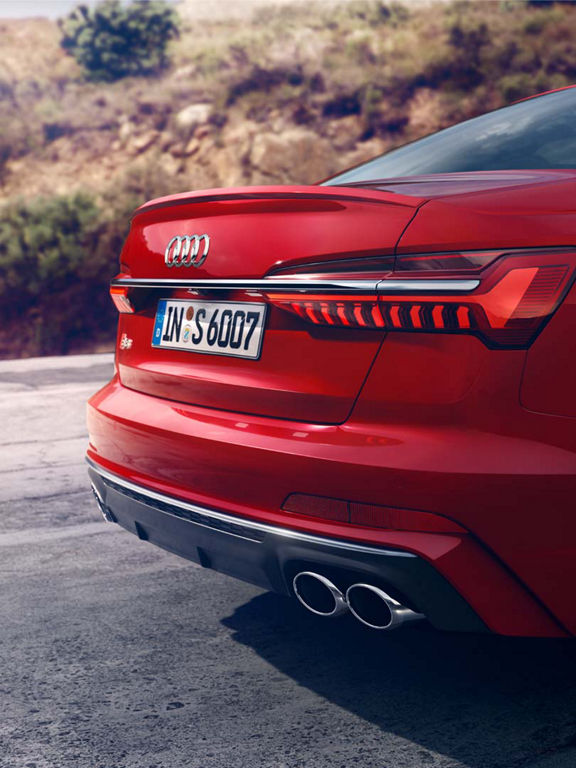 Rear view of the Audi S6 Sedan TDI