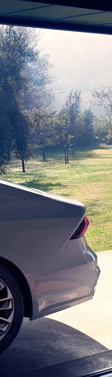 Audi A7 Sportback TFSI e from the side 