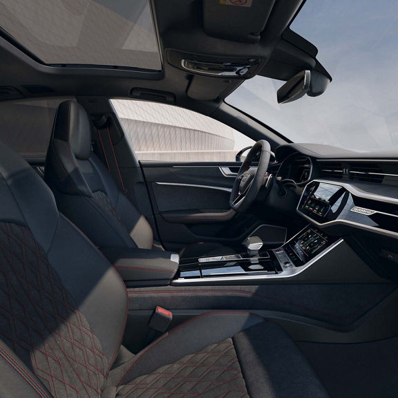 Interior of an Audi S7 Sportback in competition edition