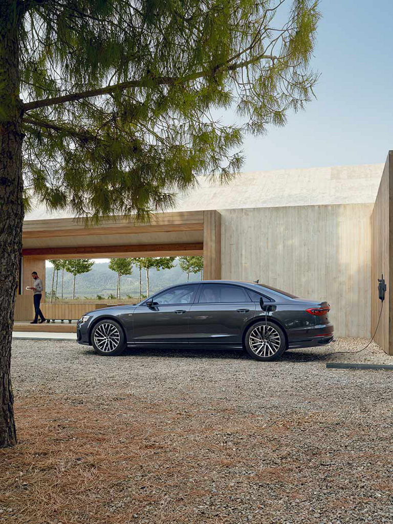 Home charging station Audi L A8 TFSI e