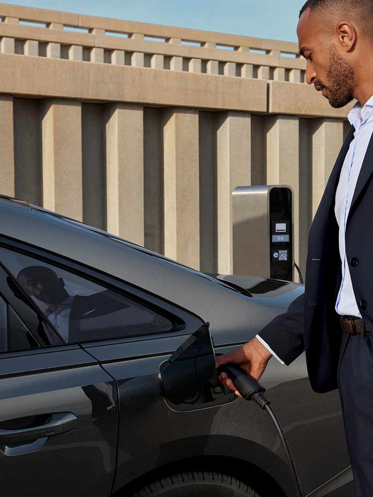 Public charging situation Audi A8 L TFSI e