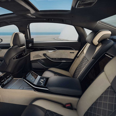 View rear seats Audi A8 L