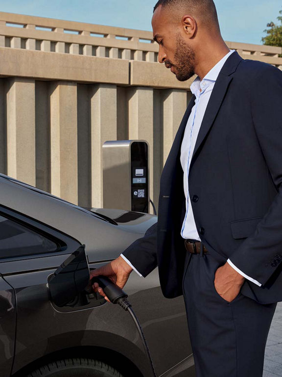 Public charging situation Audi A8 L TFSI e