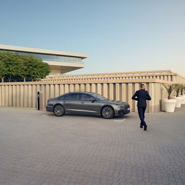 Seitenansicht Audi A8 L TFSI e