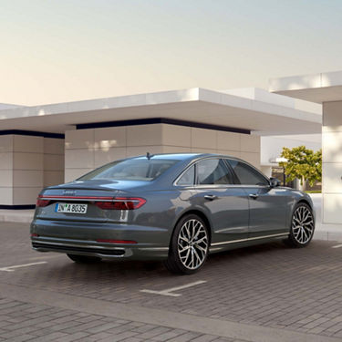 Tagantvaade Audi A8