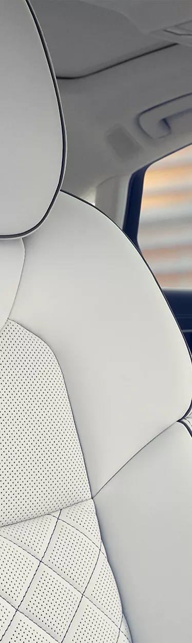 Front seat S8 L