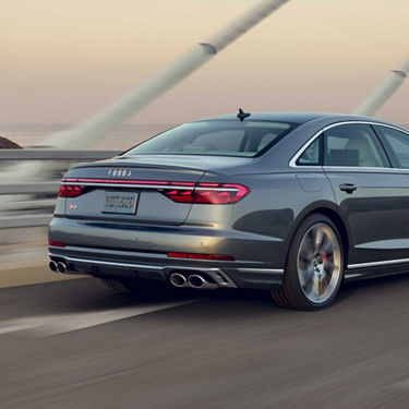 Dynamic rear view Audi S8 L