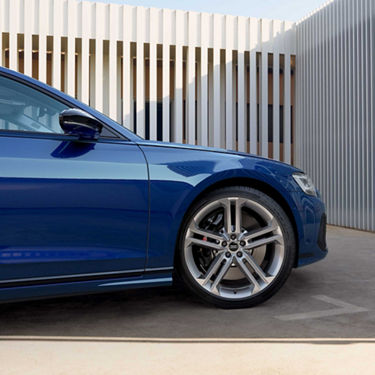 Audi S8