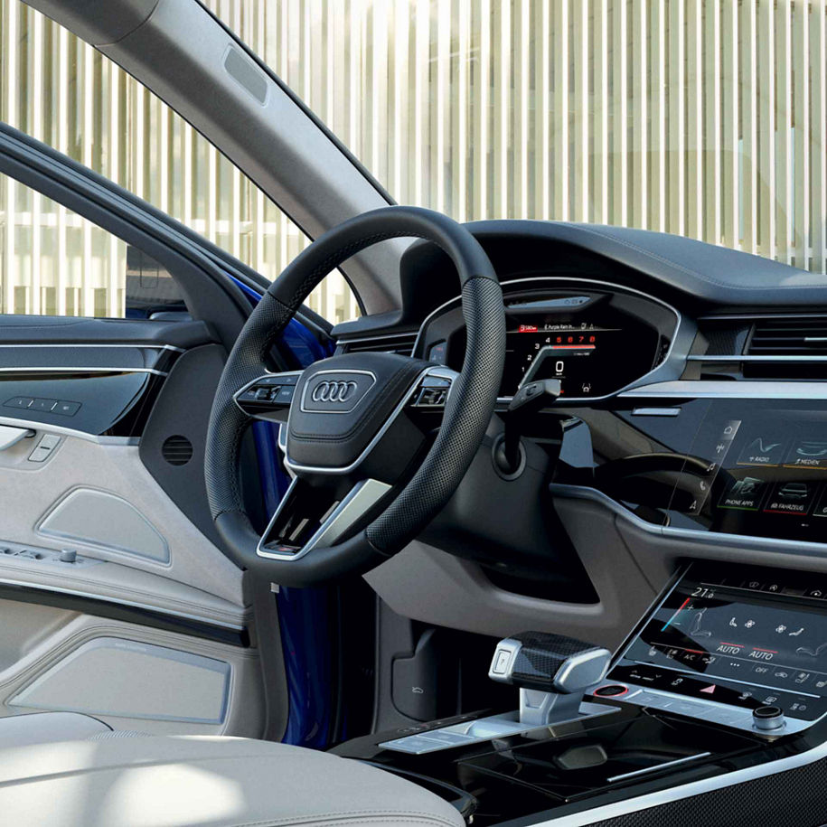 Audi  S8