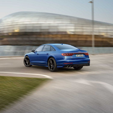 Zijaanzicht Audi S8