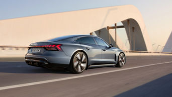 1920x1080-audi-e-tron-gt-rear.jpg