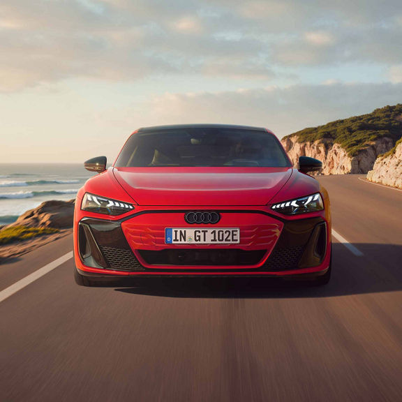 Audi e-tron GT quattro front view