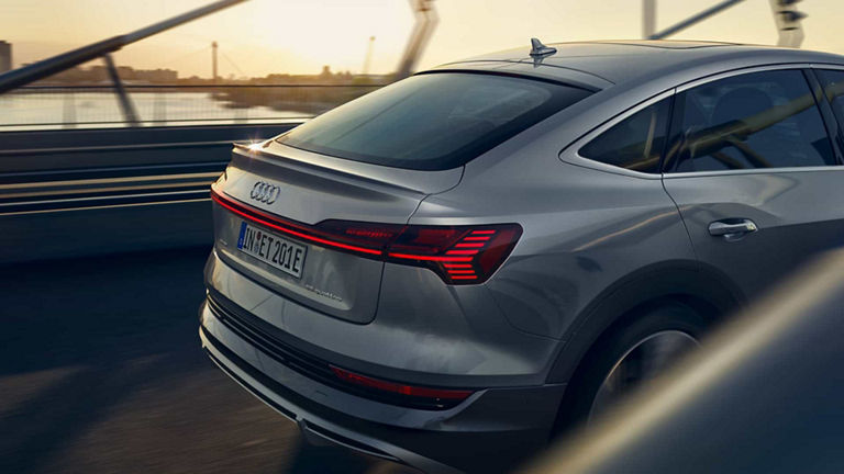 Frontal side view Audi e-tron S Sportback
