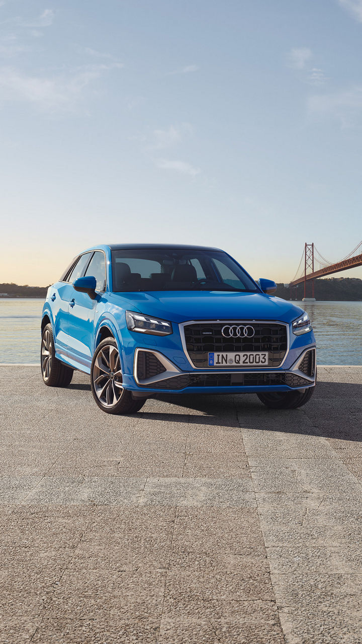 Front sideview Audi Q2