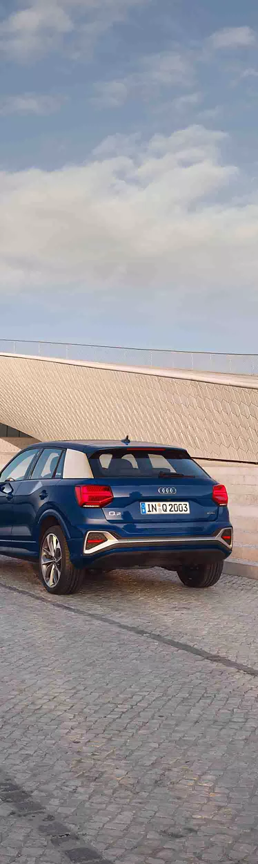 Side rear view Audi Q2