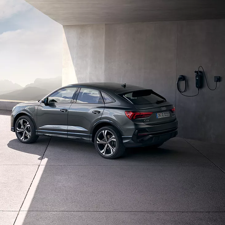 Audi Q3 Sportback TFSIe carga en casa