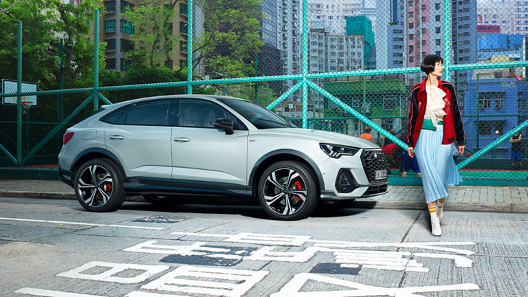Side view Audi Q3 Sportback