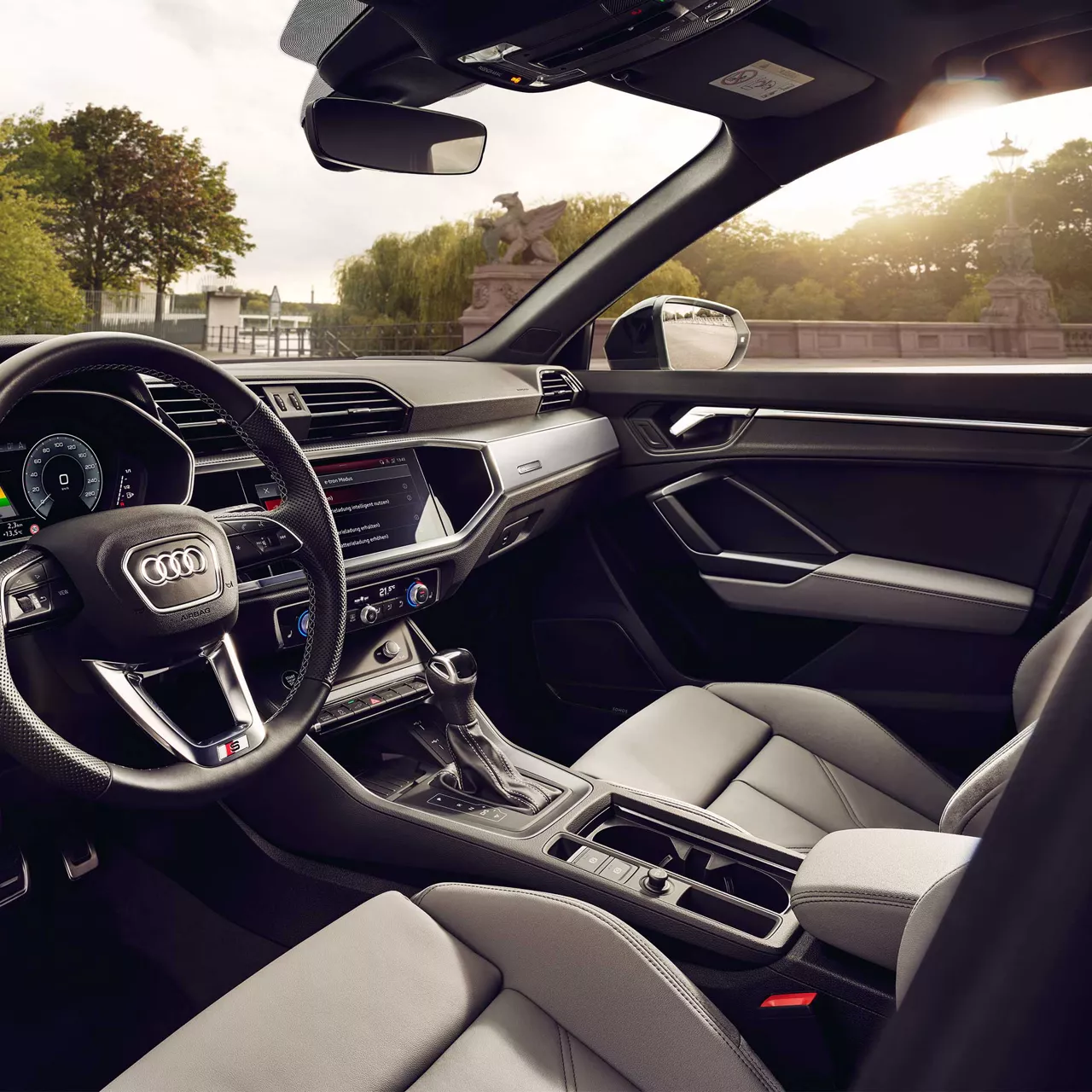 Q3 TFSI e laddhybrid