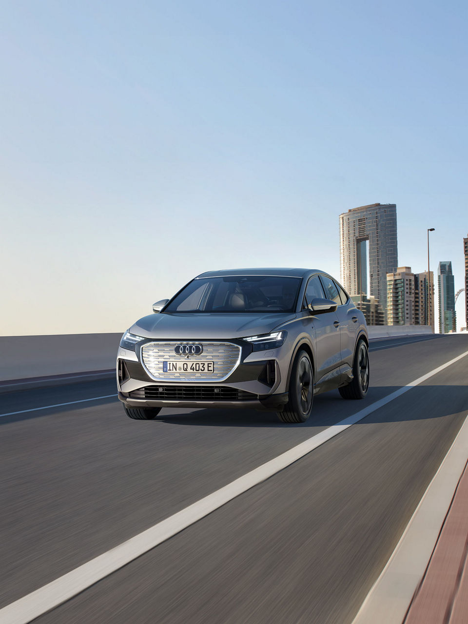 Audi Q4 e-tron Sportback driving