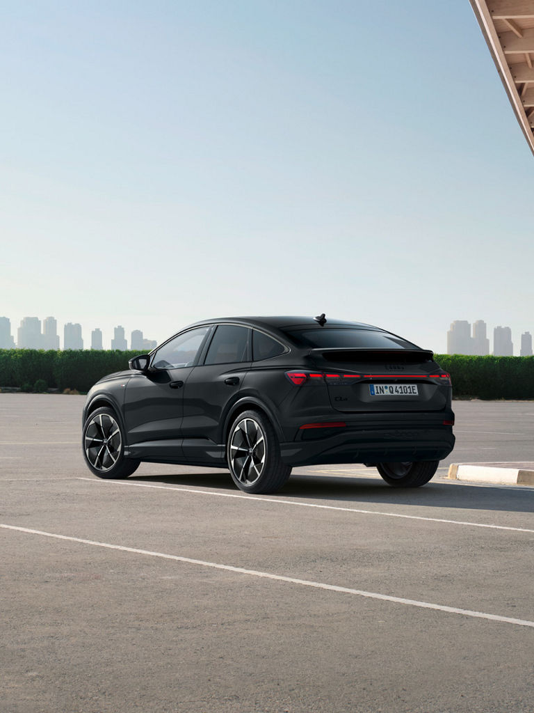 Side view Q4 e-tron Sportback