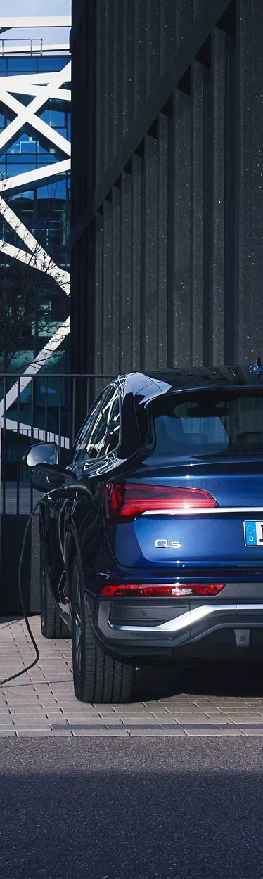 Rear view Audi Q5 Sportback TFSI e
