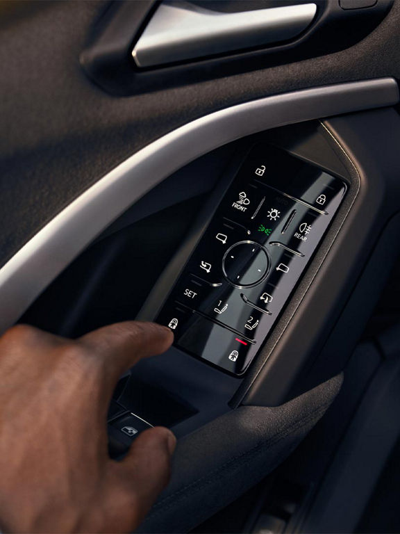 Audi Q5 Sportback Soft-touch operation