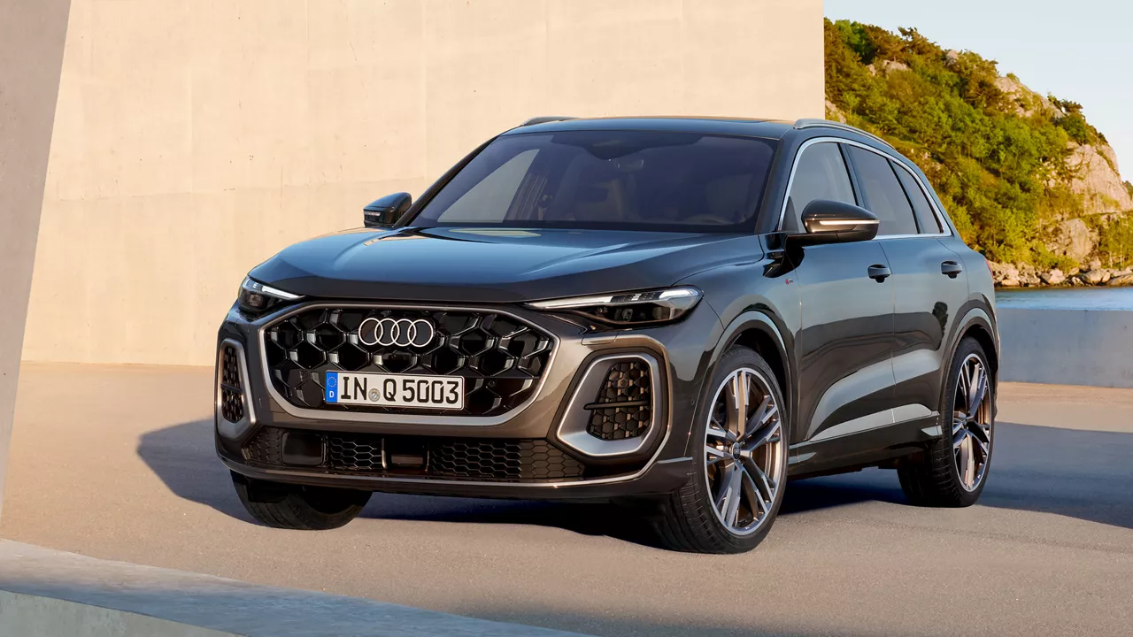 Seitliche Frontansicht Audi Q5 SUV