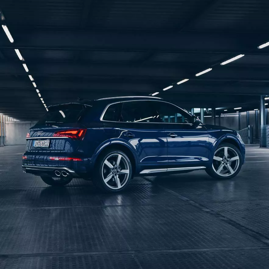 Audi SQ5 side view