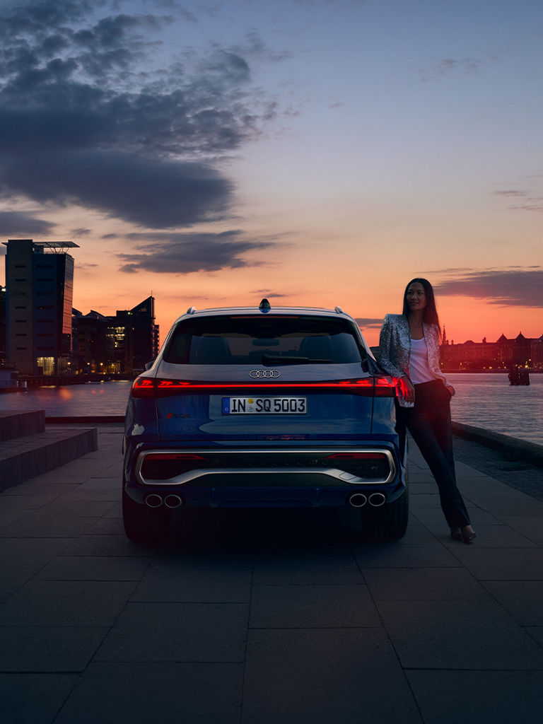 Audi SQ5 SUV Powerful rear end