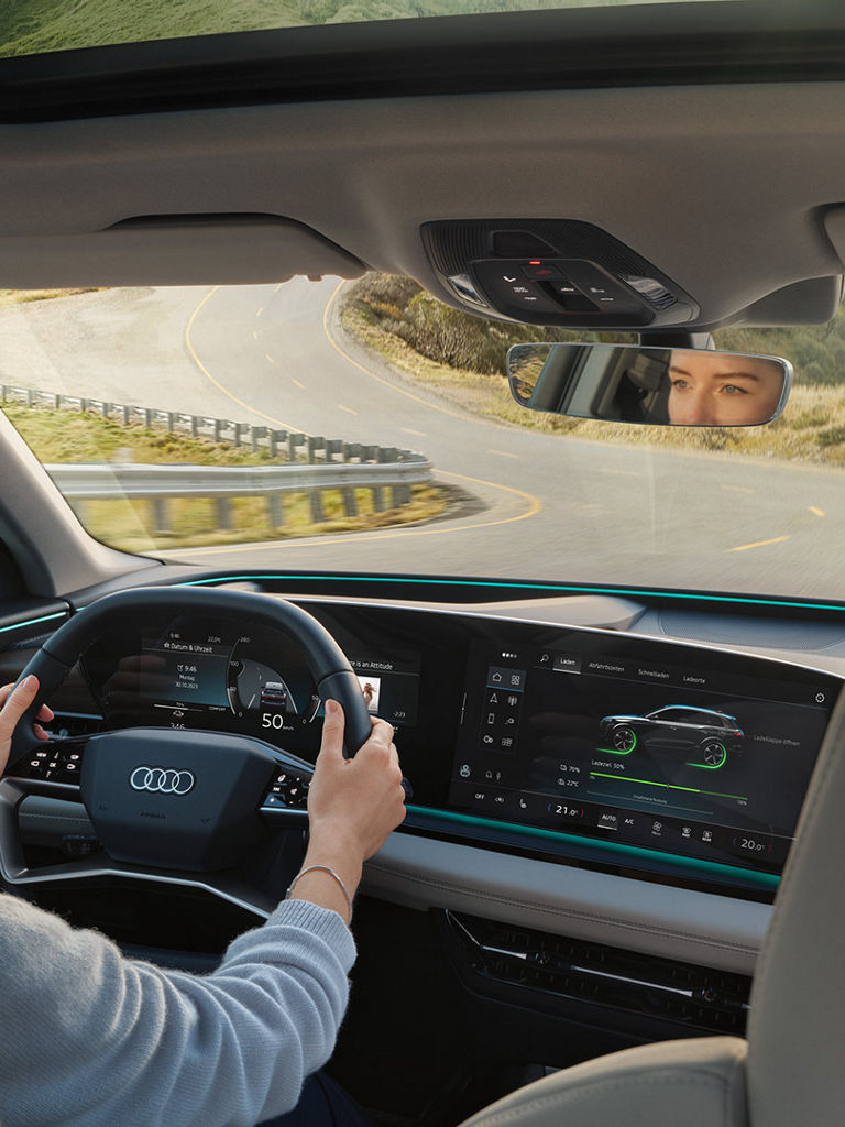 Ansicht Displays Cockpit Audi Q6 SUV e-tron