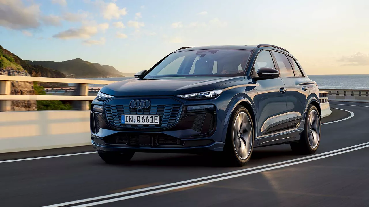 Seitliche Frontansicht Audi Q6 SUV e-tron