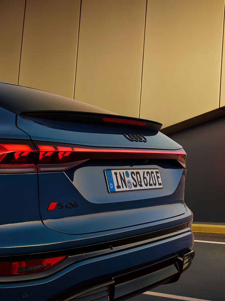Ansicht Heckleuchtenband Audi Q6 SUV e-tron