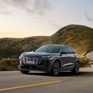 Dynamic front view Audi SQ6 SUV e-tron