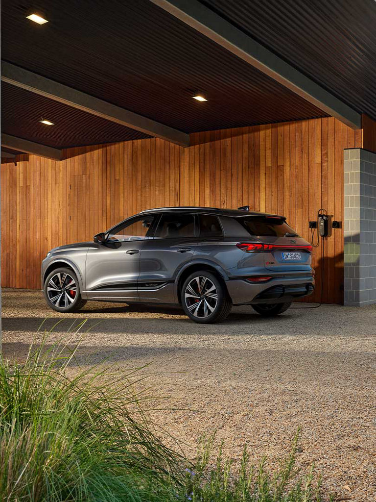 Heimische Ladesitutaion Audi SQ6 SUV e-tron