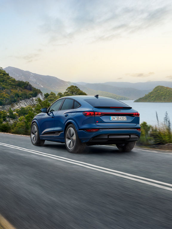 Foto de la suspensión neumática adaptativa S del SUV eléctrico Audi SQ6 Sportback e-tron.