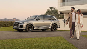Seitenansicht Ansicht Audi Q7 TFSI e