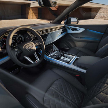 View cockpit Audi Q7