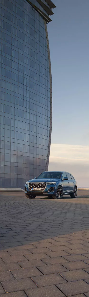 Seitliche Frontansicht Audi Q7