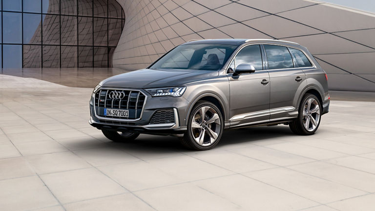 SQ7 TFSI front view