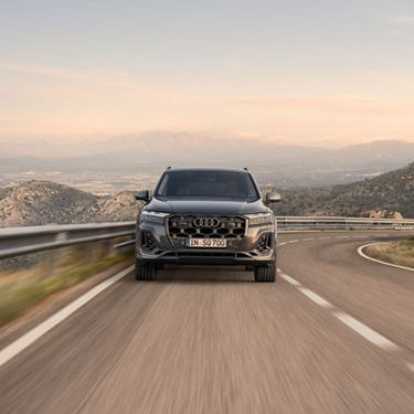 Audi SQ7 SUV dynamic front view